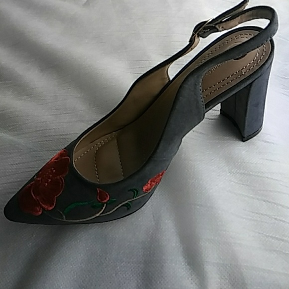 Women's JOSELYN Slingback Grey Color Pump - Picture 8 of 8